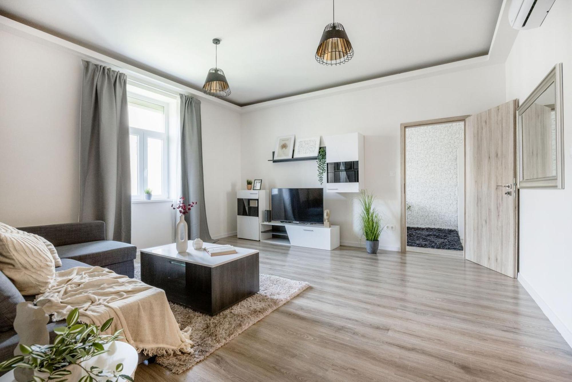 Casadeco Budapest Apt-Stunning New York Cafe View ภายนอก รูปภาพ